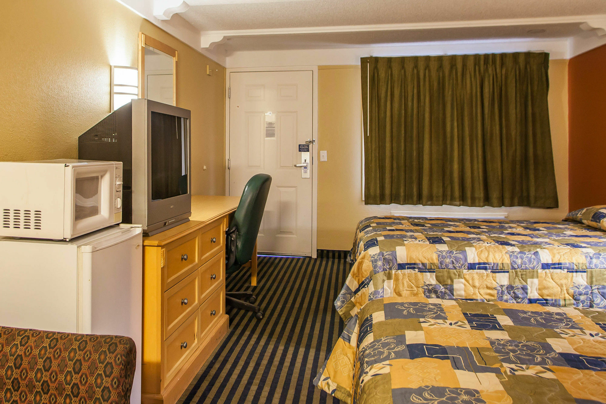 Relax Inn Saint Charles Esterno foto